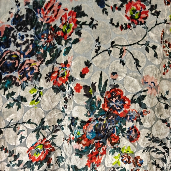 Anthropologie Maeve Umi Wrap Velvet Floral V- Neck Silk Blend Blouse Size Medium - Picture 12 of 12